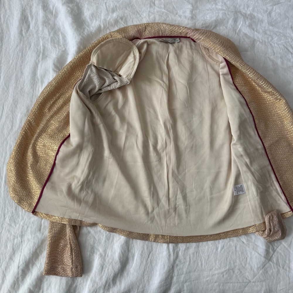 Chloe K Gold Women's Blazer - Picture 7 of 8